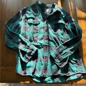 American Eagle Green and Black Plaid Button Down Flannel Shirt Jacket